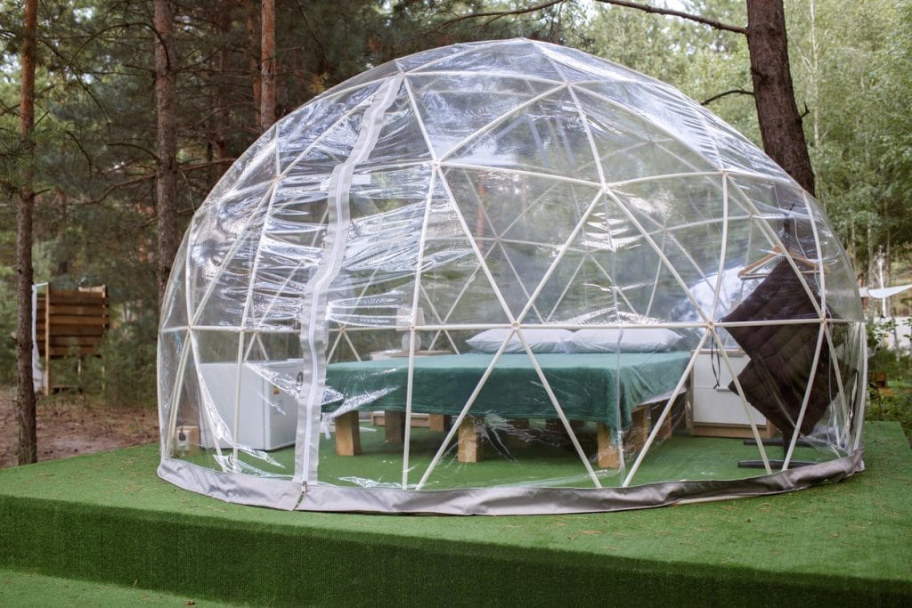 camping bulle, hébergement insolite