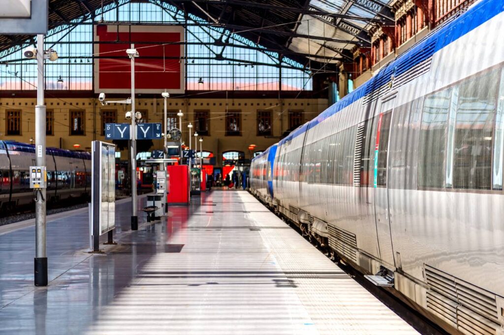 Transport Paris Marseille en train